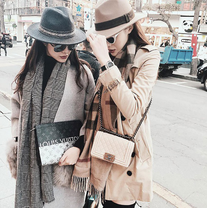 Không thua kém tay chơi nào, Kỳ Duyên diện 1 thân toàn đồ hiệu trong chuyến du lịch đầu năm